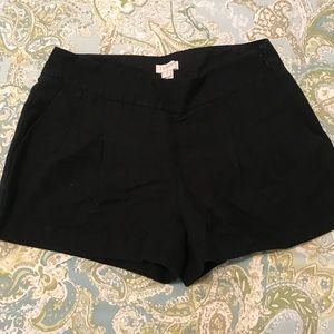 Linen black shorts